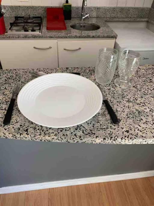 Copacabana - Flat Com Servico E Garagem * Río de Janeiro